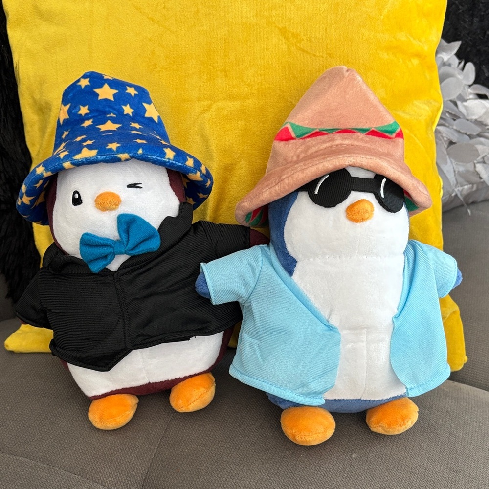 ❤️Cute Two Penguin Plush Toys with Hats